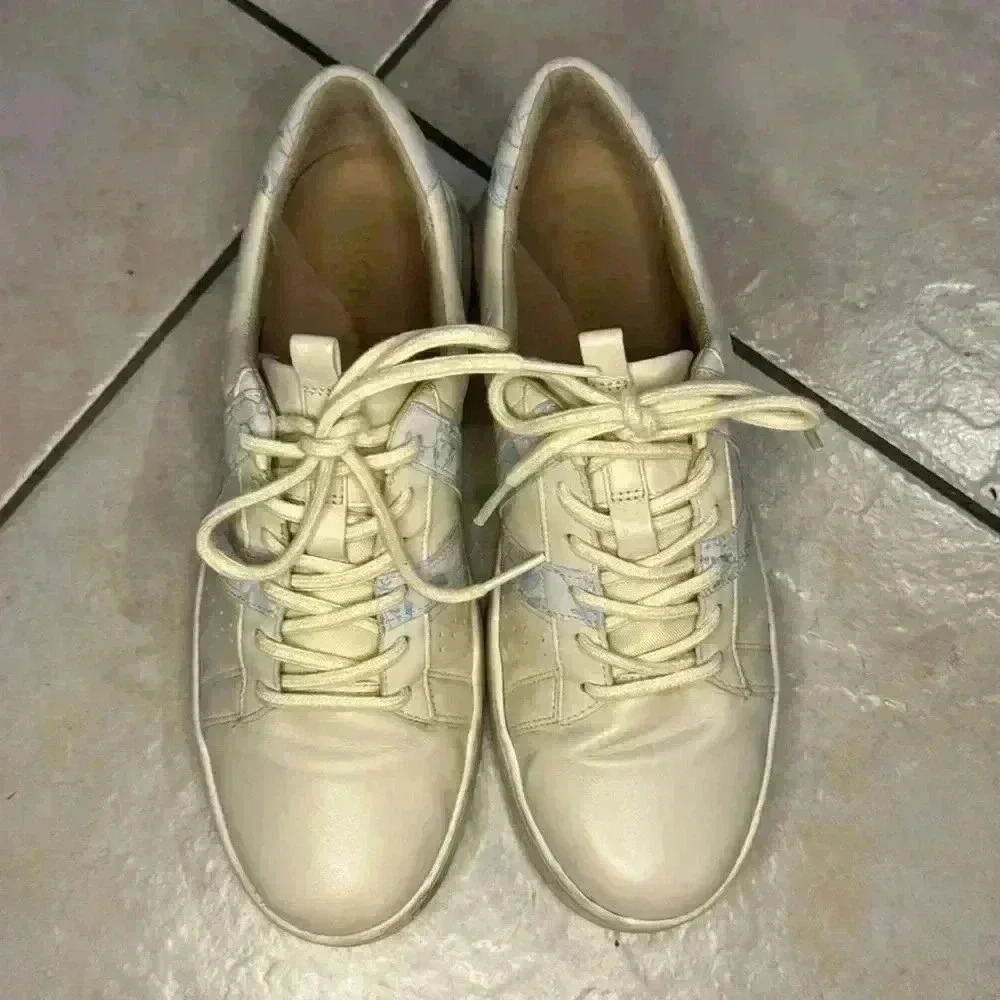 Vionic simasa size 9